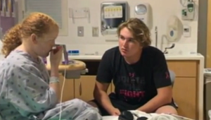 Súrodenecká súdržnosť sa v prípade ťažko chorej sestry nestretla s pochopením. Škola reagovala vylúčením