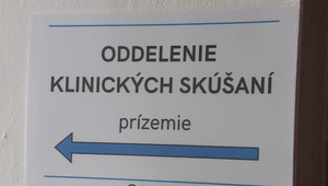 Pacienti sa počas klinického skúšania liekov dostanú k liečbe skôr. Slovensko ale zaostáva