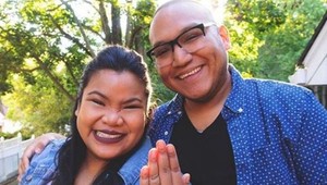 Šťastná žena povedala ÁNO, ľudia sa jej smejú: Neuveríte, aký prsteň dostala!