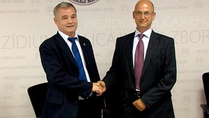 Policajné rošády. Kto obsadí miesto prezidenta?