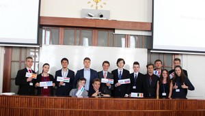 Ako pracujú poslanci v Európskom parlamente? Vyskúšajú si to stredoškoláci