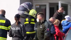 Hrozivý požiar na Záhorí: Dieťa (2) omylom zaplo varnú dosku, byt vyhorel do tla