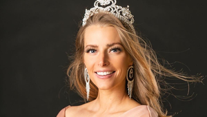 Nebudete chápať, ako je TO možné: Kráska boduje v súťažiach krásy, pritom porodila 8 detí