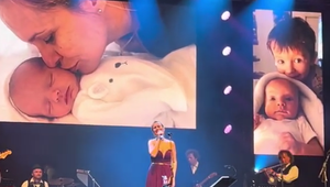 Takí malí a už majú jasno o budúcnosti? Absolonová prizvala po prvýkrát na pódium synov!