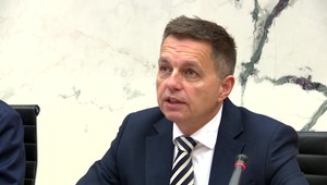 Ekonomická situácia: Prognózy odborníkov musia neustále reagovať na nové prekážky a neveštia nič dobré