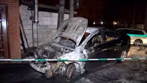 V Michalovciach vyčíňa podpaľač. Najprv horelo pohostinstvo, potom auto