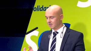 Útoky na ministerstvo školstva neutíchajú. Opozičný poslanec nevylúčil ani odvolávanie ministerky