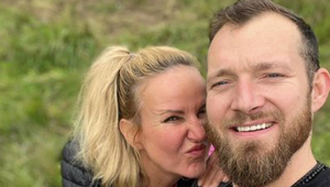 Pizingerovej mladý manžel varí zásadne polonahý! A TOTO je dôvod!