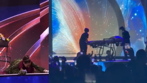 DRÁMA na Miss Universe! Súťažiace padali na pódiu, Miss Jamajka skončila v nemocnici