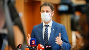 Heger hovorí o reštarte krajiny.  Štát si podľa odborníkov berie od ľudí priveľa