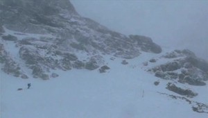 Uväznení ľudia v Chate pod Rysmi. Po víchrici sa nemohli nikam pohnúť