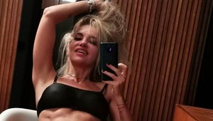 Dara sa odtrhla z reťaze. Bozkávačka so ŽENATÝM boháčom!