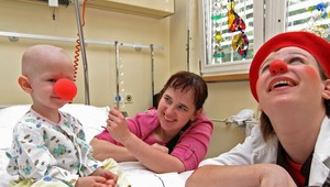 Klauni berú humor vážne. Prinášajú radosť tam, kde jej veľa neostalo