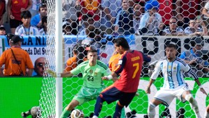 Oslabená Argentína padla v predĺžení, Španieli sú MAJSTRI SVETA