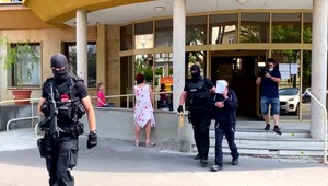 Strieľal zo žiarlivosti, skončil za mrežami