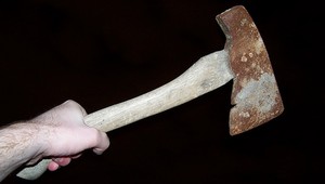 V Hlohovci vyčíňa šialenec, ľudia majú strach!