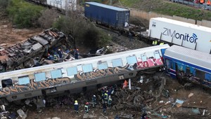 Zrážka vlakov si vyžiadala najmenej 32 obetí, cestovali najmä študenti