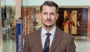 Juraj Loj ako mladík: Spoznáte v ňom sexi drsniaka zo seriálu Slovania?