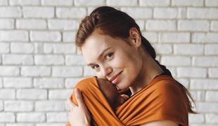 Ruka v ruke so synčekom, v brušku ďalšie dieťatko, Mary Bartalos materstvo TAKTO pristane!