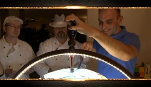 Narodeninová oslava na svetovom turné