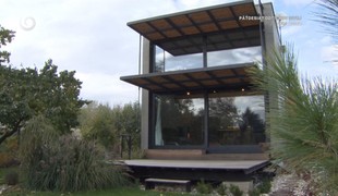 Unikátna záhradná chatka: Čo všetko sa zmestí do mini priestoru?