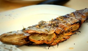 Hlavné jedlo: Grilované ryby so zelerovým pyré