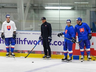 Tréning pred Švédskom: Zmeny v presilovkových formáciách, o Hrivíkovi sa rozhodne počas dňa