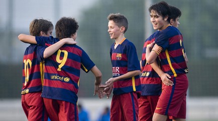 17 sekúnd, 7 hráčov a gól ako lusk! Lahôdka mladíkov z Barcelony!