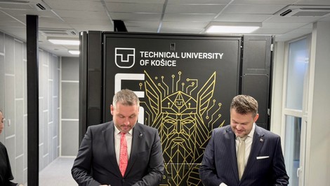 Košice sa stávajú digitálnym centrom Slovenska. Na TUKE spustili prvý superpočítač Perun