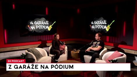 Z garáže na pódium: Julie Nox