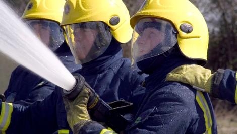 Niekoľko staníc pražského metra uzavreli kvôli požiaru v neďalekej strelnici
