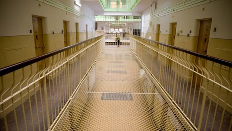 Rozhovor s väzňom: Ste radi, ak na vás prší, môžete sa pozerať na nebo a rozprávať s holubmi, hovorí