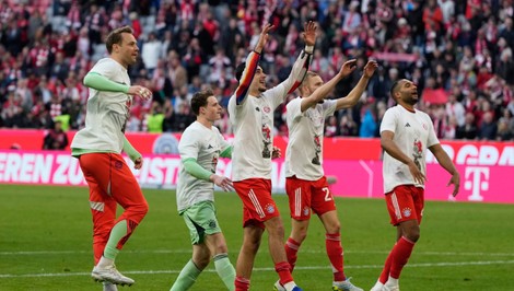 Suverénny BAYERN oslavuje 35. nemecký titul