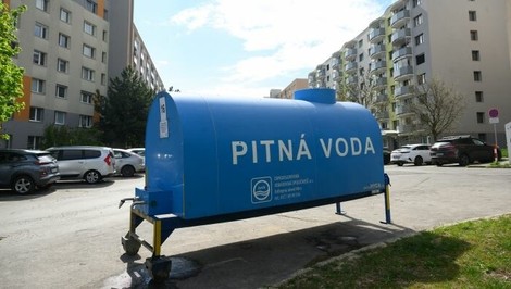 Kritická situácia s pitnou vodou na východe Slovenska: Niektoré obce zásobujú cisterny