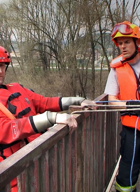 Hron záchranári akcia splav ľudia akcia 1