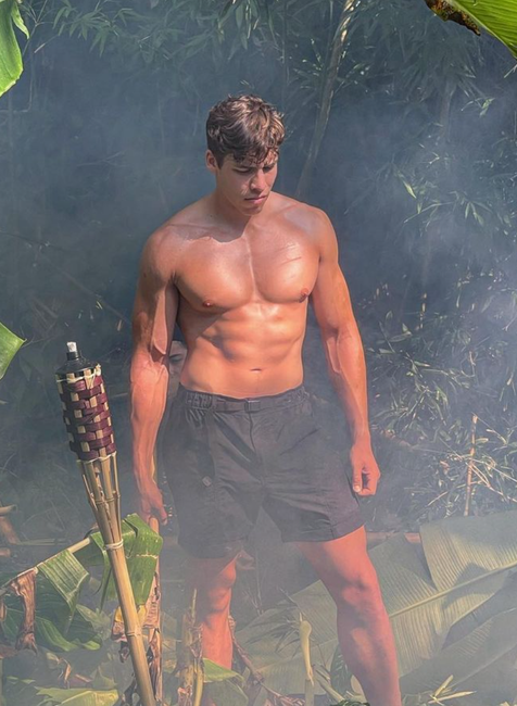 Snímka obrazovky 2021-12-16 o 23.59.53