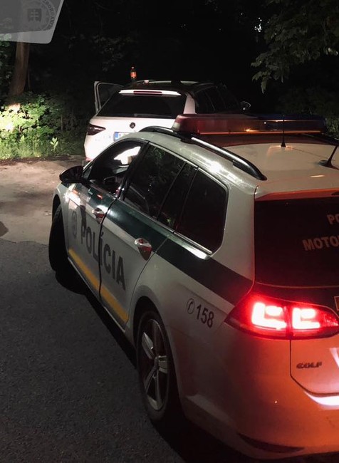 Nadrogovaný a bez vodičáku