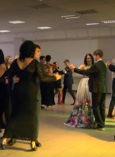 Zábava či vzdelanie. Ples na základnej škole nebol len obyčajným tancom