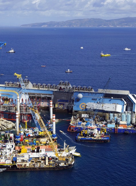 Costa Concordia vyťahovanie 2