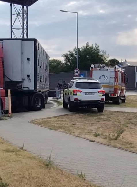 [multi] Prevrátený kamión 2189