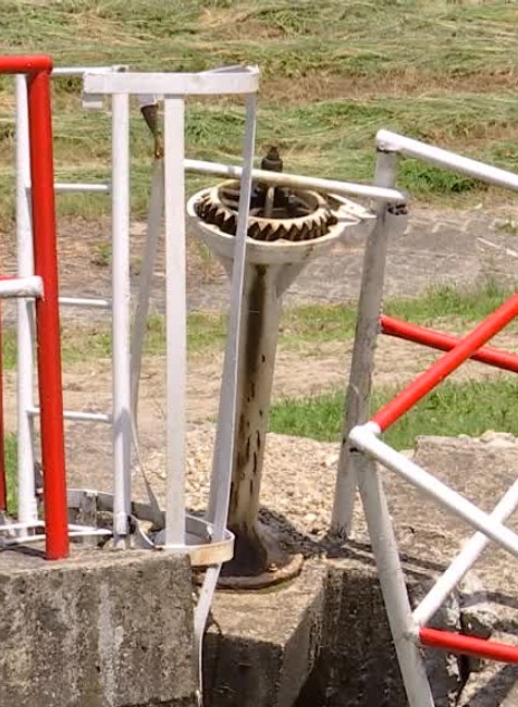 [multi] Kapitána lode, ktorá poškodila ochranný val na Dunaji, chytili vo Viedni 4751