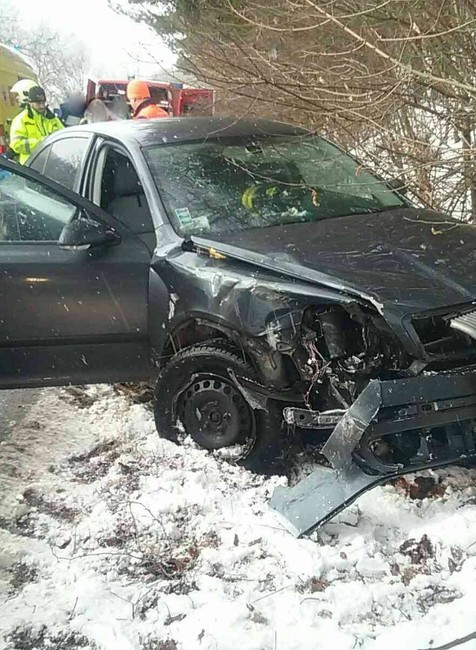 Pri čelnej zrážke sa zranilo aj maloleté dieťa