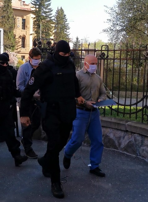 [multi] Mosnár, Ostružlík a Andruskó na súde v BB 10764