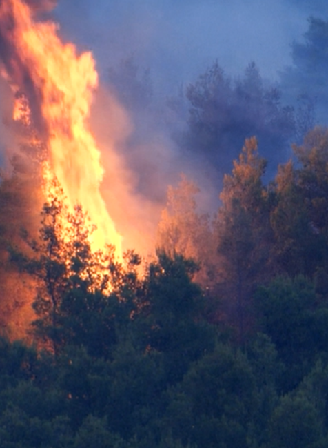 Veľký požiar neďaleko Atén