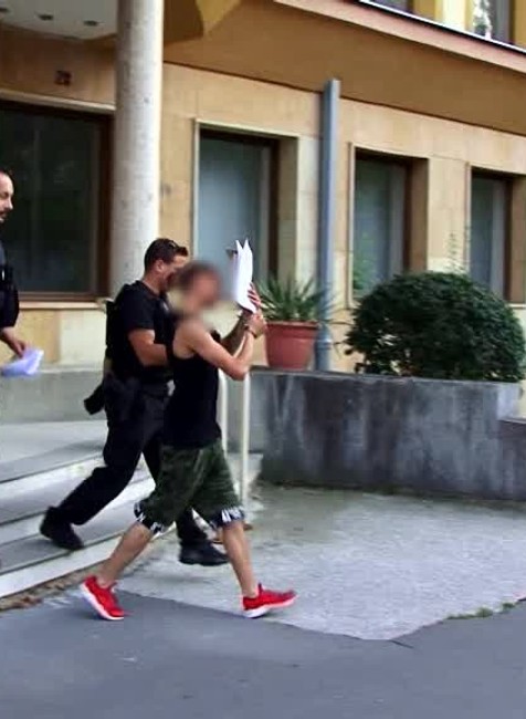 Tínedžeri, ktorí v parku so zbraňou v ruke prepadli stredoškolákov, sú vo väzbe6087