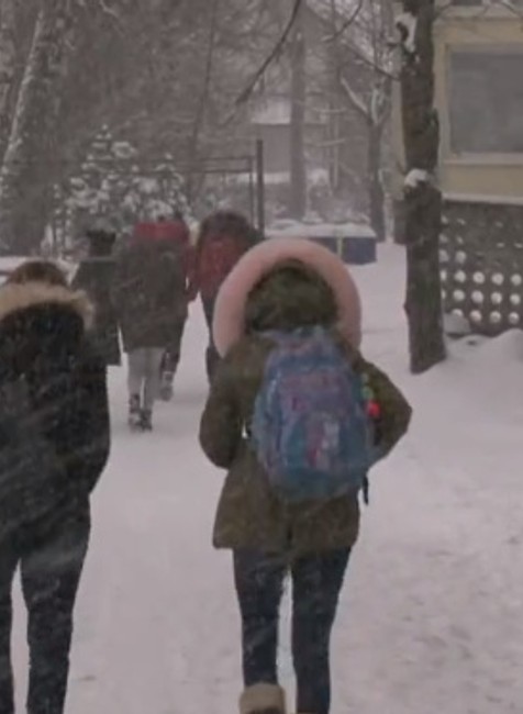 FOTO: Orava sa obliekla do vianočného šatu. Napadlo až 30 cm snehu