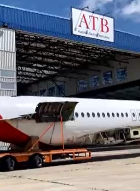 Lietadlo na cestách