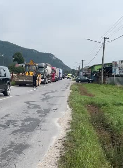 [multi] havária rajec 2327