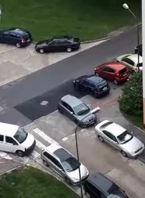 [multi] Razia NAKA v Petržalke 2232