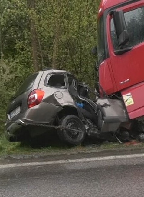 Tragická nehoda medzi Ružomberkom a Donovalmi (4)